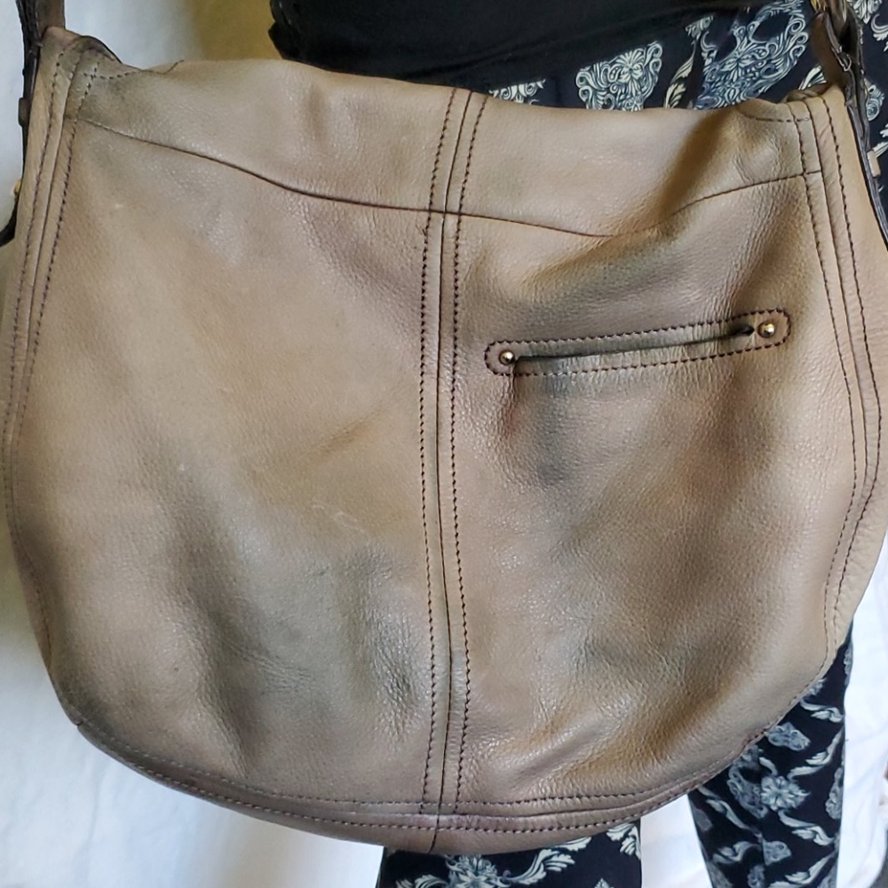 FINAL MARKDOWN- B. Makowsky Cynthia bag - Picture 3 of 16
